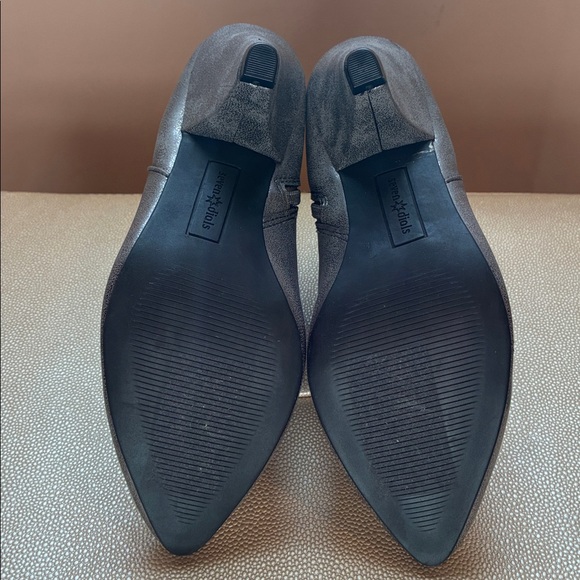 Seven Dials Calzada Booties - Picture 7 of 8